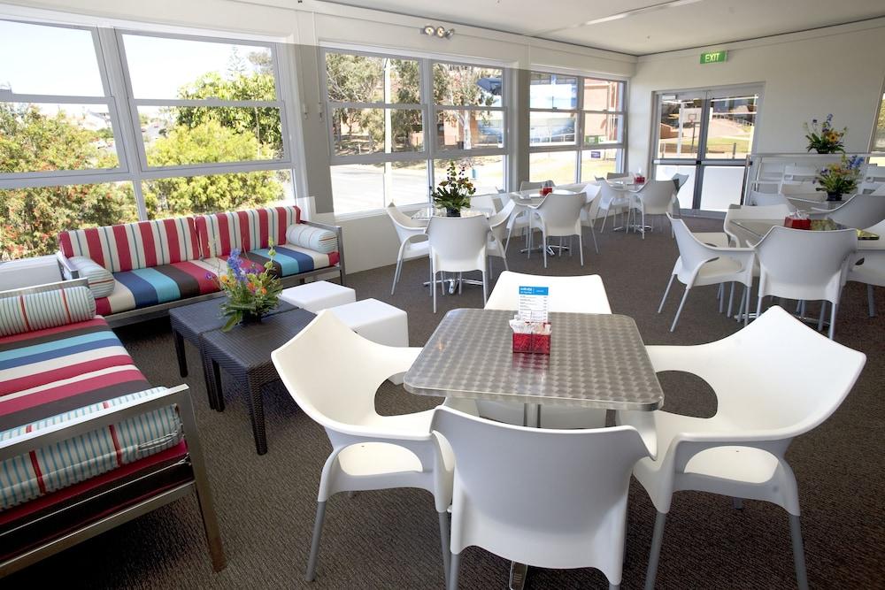 Pier Hotel Coffs Harbour Exterior photo